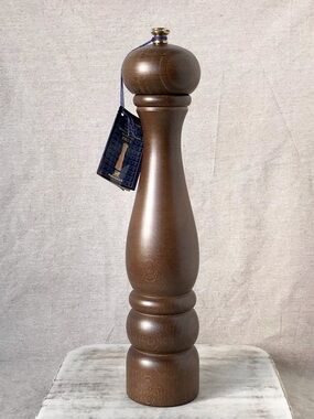VINTAGE Peugeot 30cm Walnut Wood Mill  12”– NWT Made in France discounted NOS